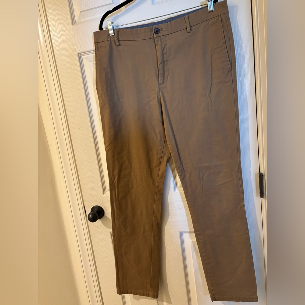 Old Navy Men's Khaki Chinos 38 x 34